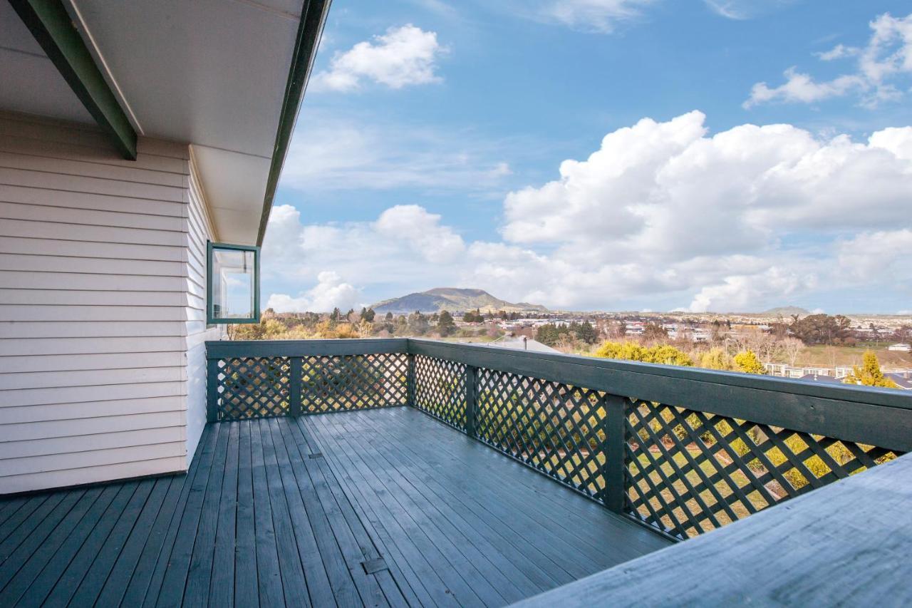 Kaihua Lookout - Taupo Holiday Home Extérieur photo